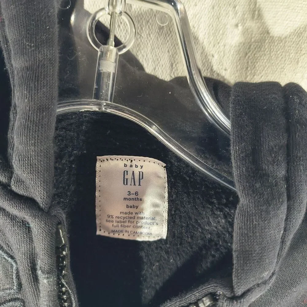 GAP stylish black
